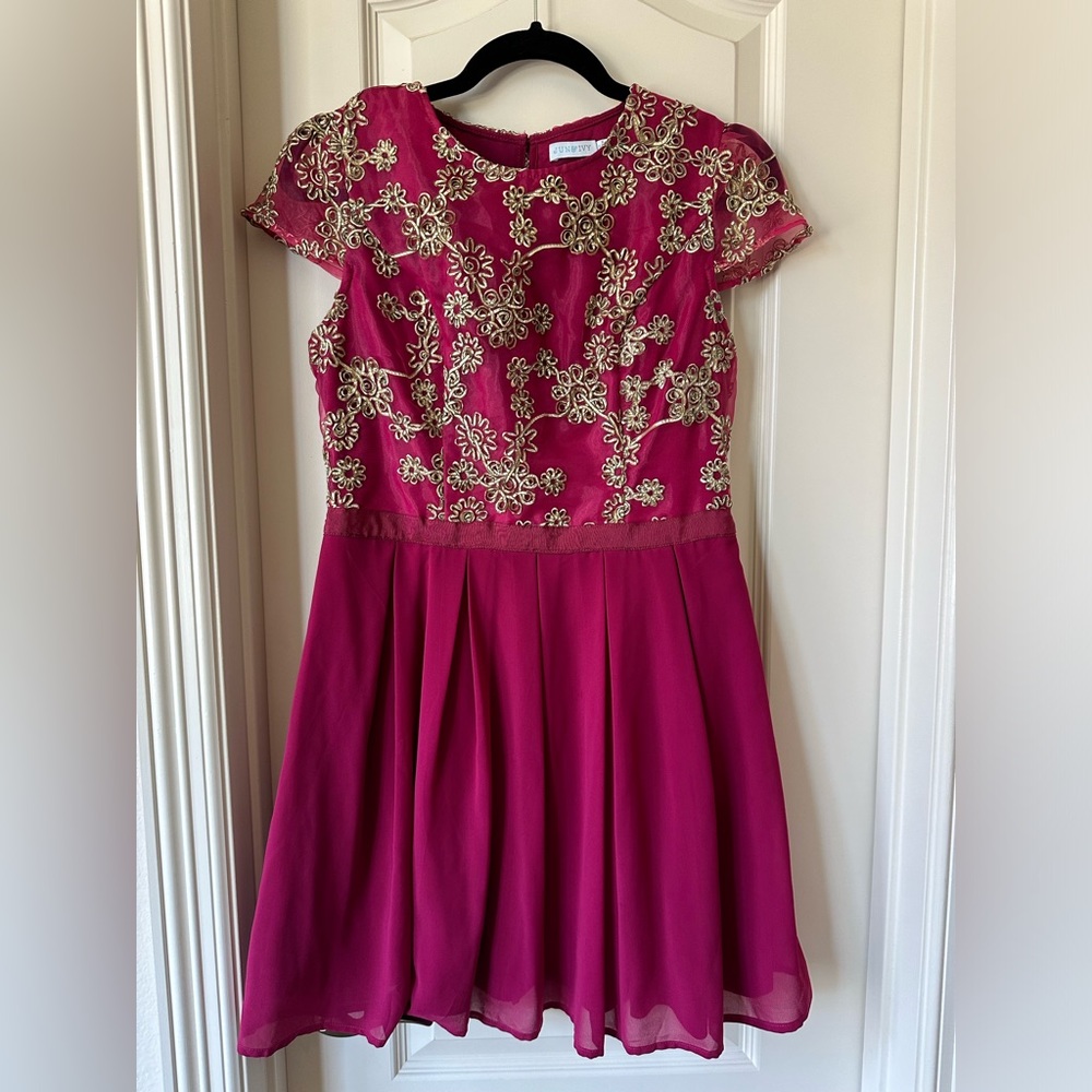 Jun & Ivy Mini Fit Flare Dress with Gold Embellishments Size Medium